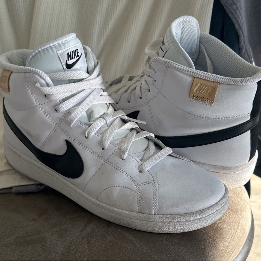 Nike Men's Court Royale 2